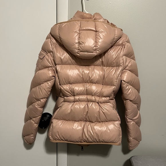 Moncler puffer authentic size xs - Picture 2 of 9